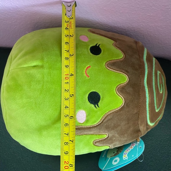 9inch Squishmallows Malta the Matcha Cinnamon roll - Picture 2 of 9